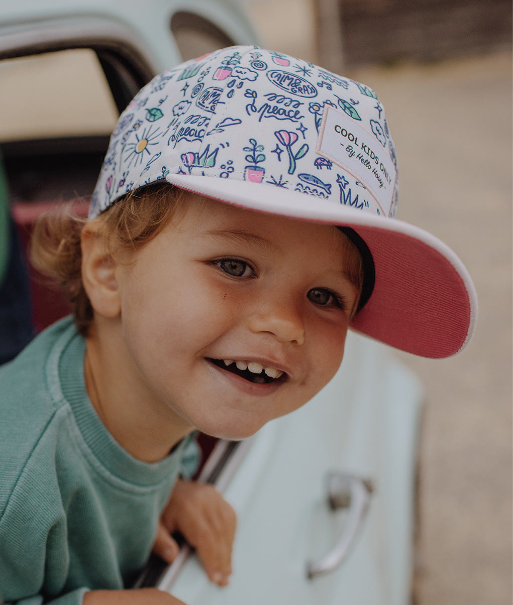 Hello Hossy- კეპი, Playground - Image 2